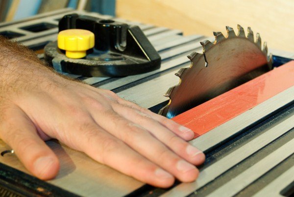 Le document unique : formalisation de l&rsquo;évaluation des risques professionnels pour la sécurité et la santé physique et morale des salariés